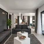Apartman Alpha *