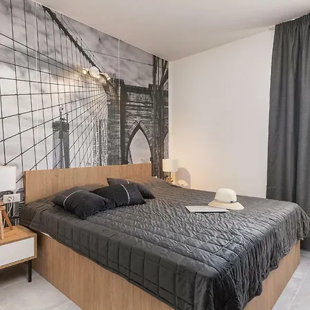 Alpha Apartment