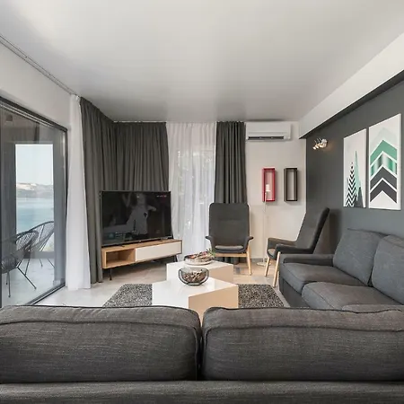 Apartment Alpha